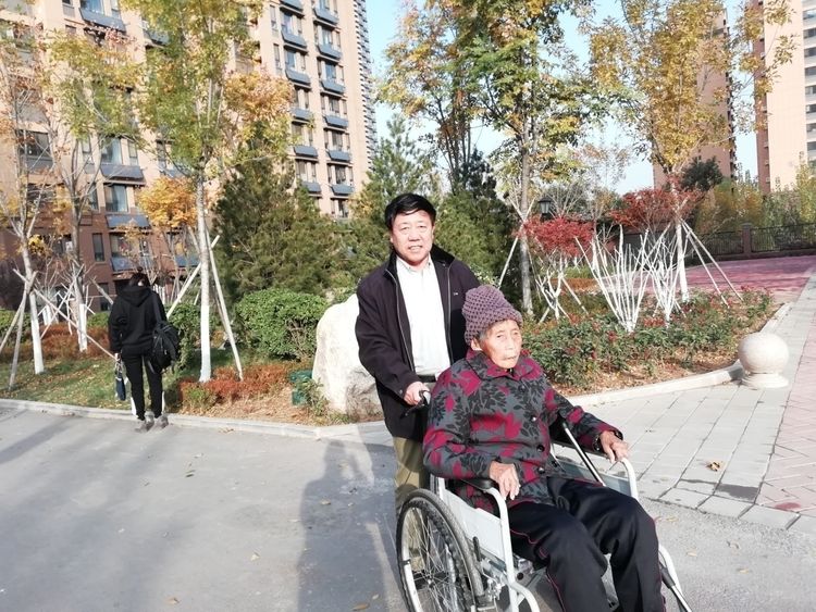 再传喜讯章丘区民政局李沛玺家庭被命名为济南市最美家庭